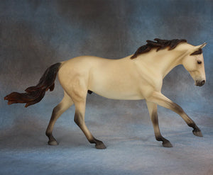 Breyer - B-TR-10525 | Cash - Quarter Horse - Essay Winner