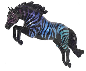 Breyer - B-TR-10066 | (PRE-ORDER) Zulu - 2024 Fall Decorator