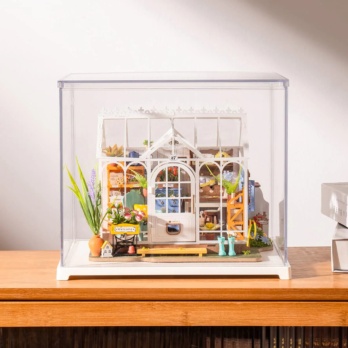 Robotime - DG163 | DIY House - Dreamy Garden House – Castle Toys
