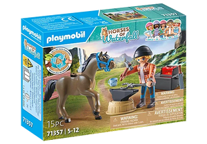 Playmobil - 71357 | Horses of Waterfall: Farrier Ben and Achilles