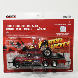 Tomy - 37941B | Case IH 1:64 Pulling Tractor w/ Sled