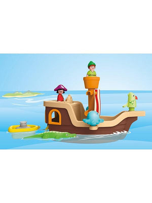 Playmobil - 71769 | Junior & Disney: Peter Pan's Splashing Pirates Ship