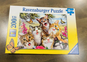 Ravensburger - 12620 | Friendly Felines 200 PC Puzzle
