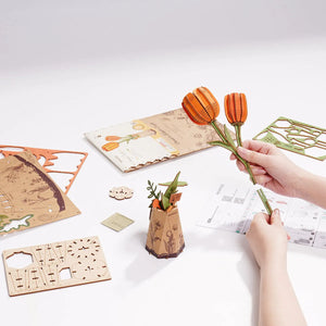 Robotime - TW081 | Wooden Bloom Craft - Orange Tulip