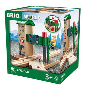 BRIO - 33674 | Signal Station Train Set