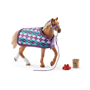 Schleich - 42360 | Horse Club: English Thoroughbred With Blanket