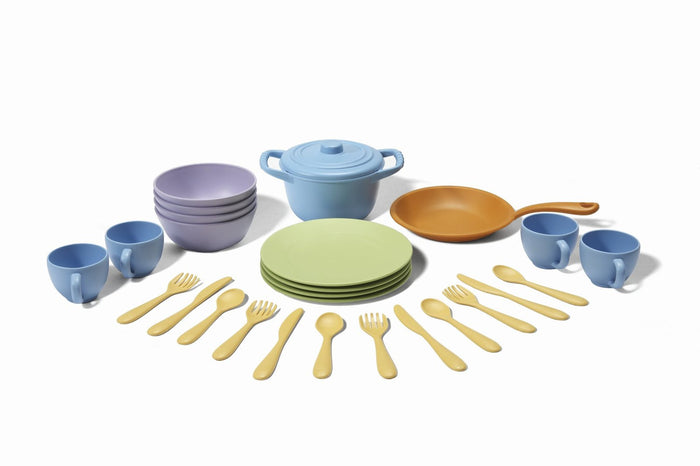 Green Toys - DIN01R | Cookware & Dining Set